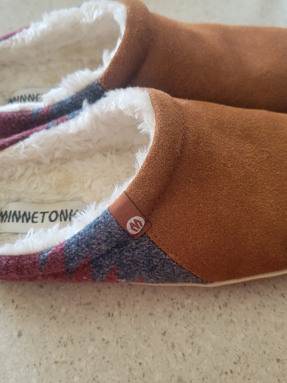 Minnetonka Red and Blue Wool Lined Slip-On Slippers - Picture 3 of 7